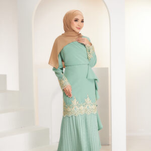 exclusive Baju Kurung traditional clothes